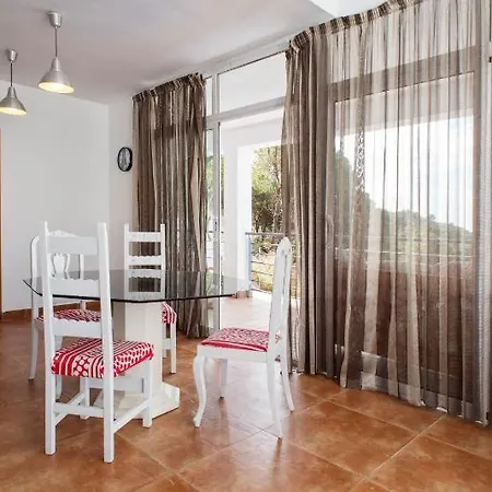 Yaco يوريت دي مار