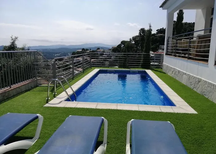 Yaco Villa Lloret de Mar