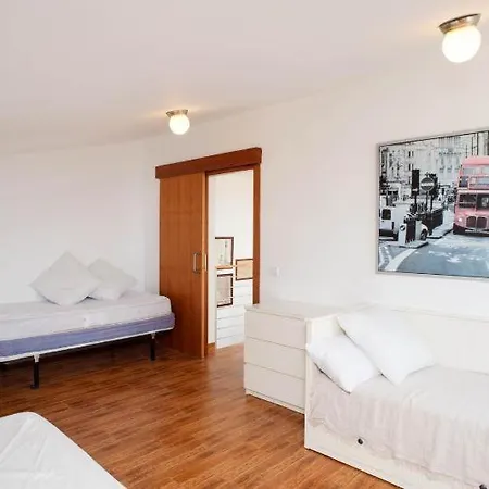 Yaco Villa Lloret de Mar